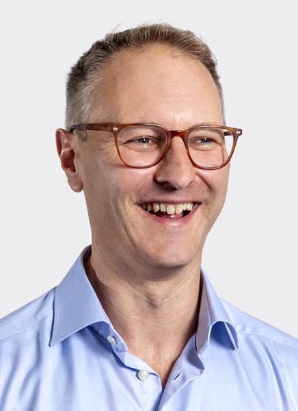 bio-verticals-Richard-Thompson